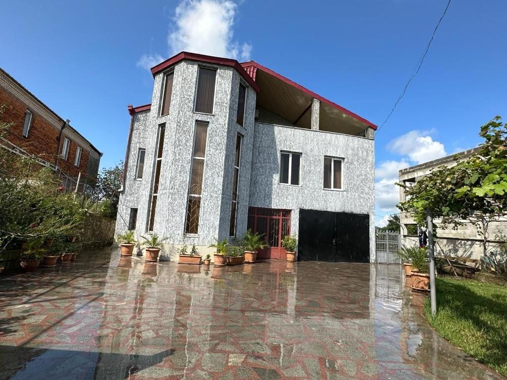 Ferienwohnung Happy House Kutaissi Exterior foto